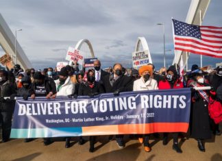 Cientos protestan en Washington junto a la familia de Luther King por el voto