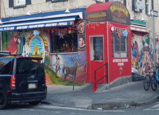 David Piña se prepara para festejar y para la tamaliza del 2 de febrero