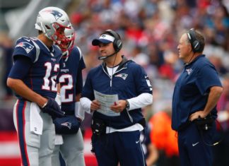 El dueño de los Raiders busca replicar el éxito de los Patriots de Brady con su nuevo coach