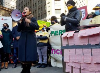 Los vendedores ambulantes sin licencia de Nueva York, hartos de las multas