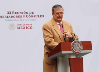 México prioriza a migrantes e integración de América en la diplomacia