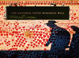 Reino Unido notifica 438 muertes por covid, la mayor cifra en casi un año