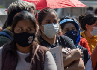 El mundo registra un nuevo récord de contagios diarios de COVID: 3,4 millones