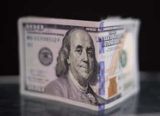 Una niña de 7 años se cuela en la lista de youtubers más ricos, todos varones