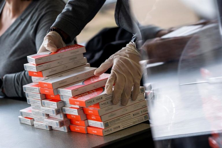 Una prueba rápida negativa no significa que se está libre de covid-19