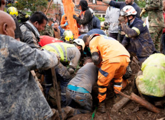 Al menos 14 muertos por deslizamiento de tierra en Colombia