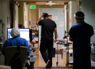 Aun alto el número de trabajadores que deja su empleo en EE. UU.