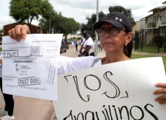 Ayuda federal contra desalojos benefició a minorías latina y afroamericana