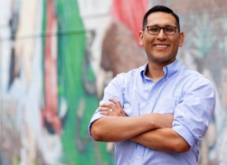 Comité político del Caucus Hispano apoya a tres latinos más para el Congreso