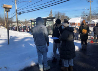 Conciencia comunitaria mejora vacunación y pruebas de covid-19 entre hispanos