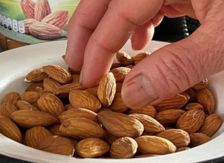Destacan beneficios de las almendras en el Día Mundial de la Almendra