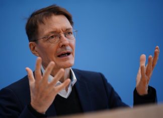 El ministro de Sanidad alemán condena la guerra «narcisista», además en plena pandemia