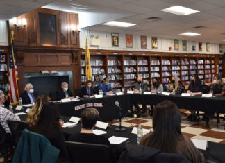 Hay fondos, pero la caída en el aprendizaje en N.J preocupa