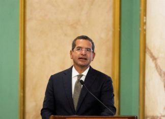 Puerto Rico firma pacto con Gobierno federal para desarrollar red energética