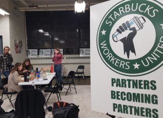 Sindicato denuncia que Starbucks despidió a 7 trabajadores por sindicalistas