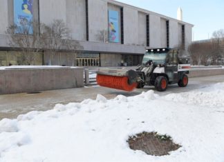 Tormenta invernal con dañinas nevadas avanza hacia el este en EEUU