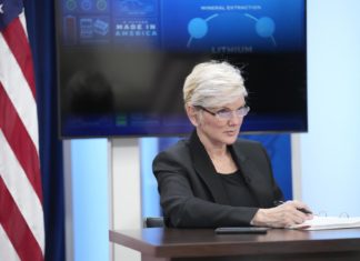 EE.UU. no ve «niveles elevados de radiación» en central nuclear ucraniana