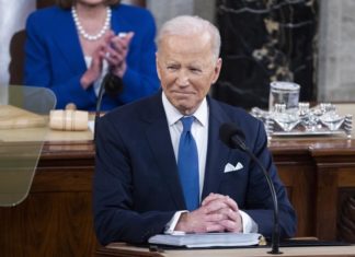 Biden promete atajar inflación «reduciendo los costos y no los sueldos»