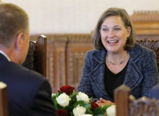 EEUU asegura que no ha cambiado política con Venezuela tras visita a Caracas