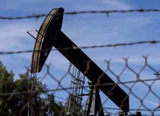 El petróleo de Texas abre con un rebote del 4,6 %, hasta 113,72 dólares
