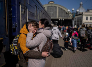 Day 25: Anguish, honoring the dead in Ukraine