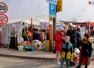 EN FOTOS | Refugiados llegan a la frontera con Eslovaquia huyendo de la crisis