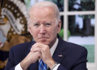 Biden reforzará frontera pese a que su política migratoria depende de cortes