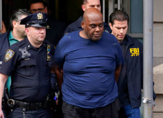 Brooklyn subway suspect tipped off police to his location