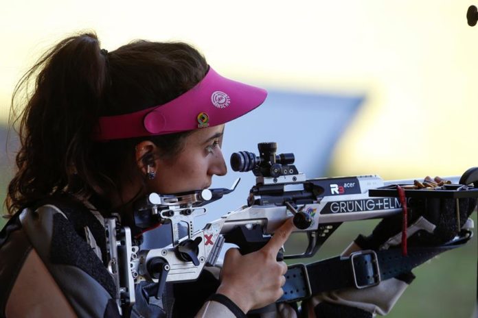 Buscan a sospechoso en muerte de la madre de atleta olímpica puertorriqueña