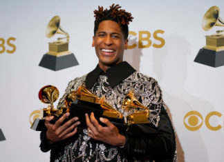 Conoce al nuevo ganador del Grammy, Jon Batiste