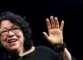 Corte Suprema ratifica excluir puertorriqueños de beneficio