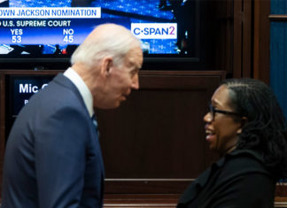 El Senado de EE. UU. confirma a la primera mujer negra para el Supremo