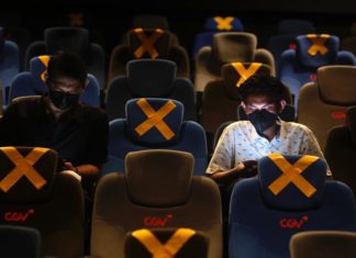 Filadelfia, primera gran ciudad EEUU que vuelve a imponer mascarilla interior