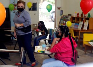 Maestros de Puerto Rico piden atender propuestas sobre retiro tras revés judicial