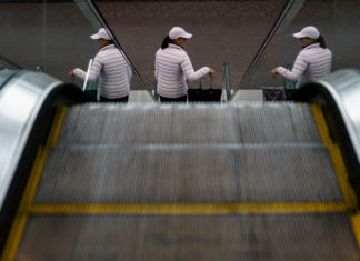 Mayoría de estadounidenses apoyan mascarillas en transportes