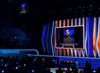 «Llenen silencio con música», dice Zelenskyy en los Grammy