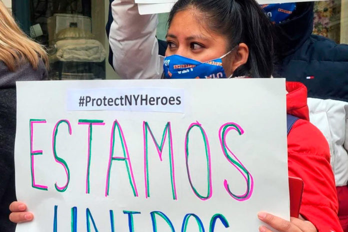 Trabajadores-de-edificios-de-viviendas-en-Nueva-York-apoyan-una-huelga