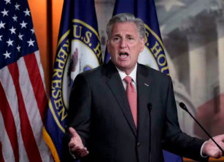 Un audio pone en peligro el futuro político de un líder republicano de EE.UU.