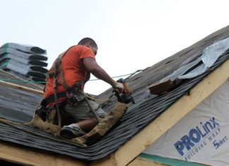 Urgen reformar visas para trabajadores no agrícolas para evitar esclavitud