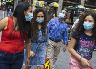 Filadelfia elimina su mandato de mascarillas cuatro días después de imponerlo