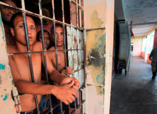 El 62 % de la población reclusa vive hacinada