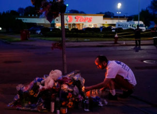 La teoría racista que alentaría matanzas en EEUU