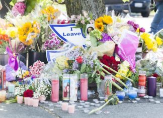 Misa por víctimas de masacre de Búfalo se convierte en grito contra racismo