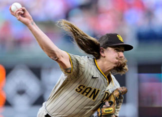 Clevinger, 2 relievers lead Padres past Phillies 3-0