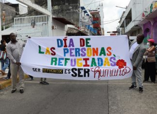 Migrantes y ONG marchan en sur de México por el Día Mundial del Refugiado