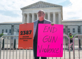Corte Suprema de EEUU anula ley sobre tenencia de armas