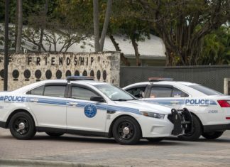 Entra de noche a una casa ajena y lo detienen porque se olvidó el celular