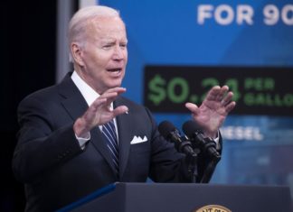 Gobierno Biden avanza en solución a las detenciones prolongadas de migrantes