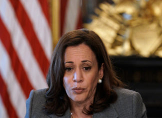 EE.UU. expande la cobertura médica para mujeres pobres que han dan dado a luz