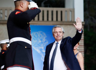 La política y la ventriloquía